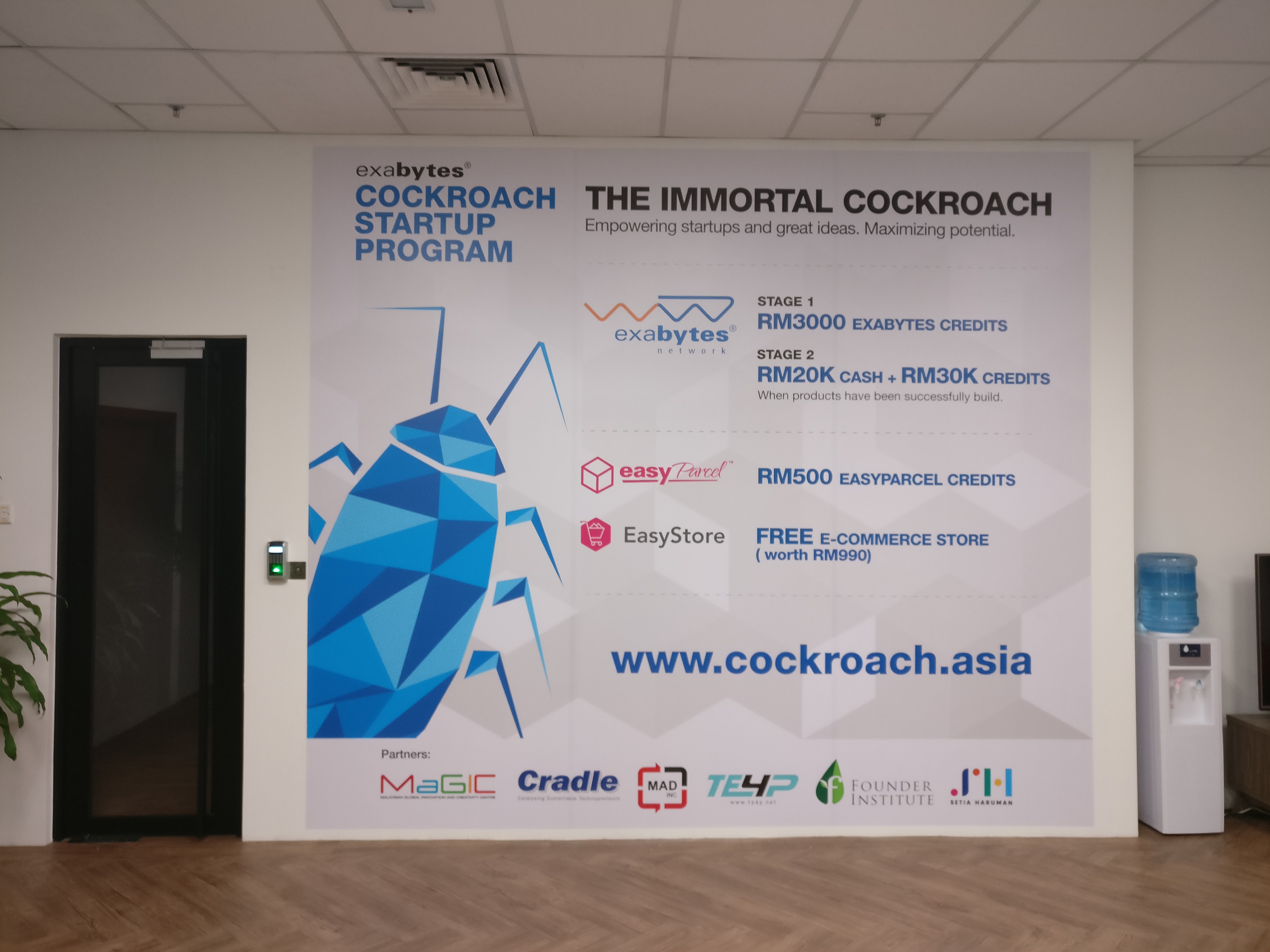 exabytes cockroach startup program